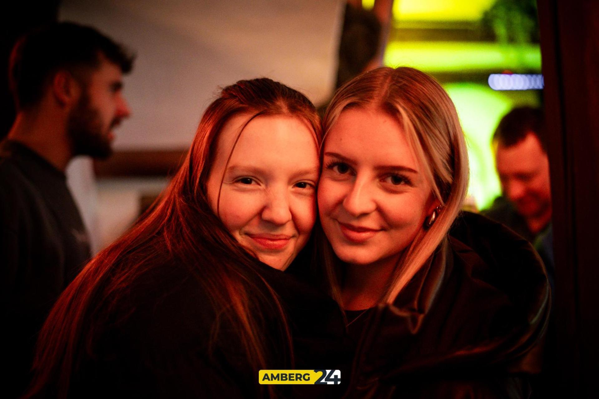 Im „Herzog” in Sulzbach-Rosenberg stieg am Samstag die Hallenmasters Afterparty. (Bild: Julia Bär)