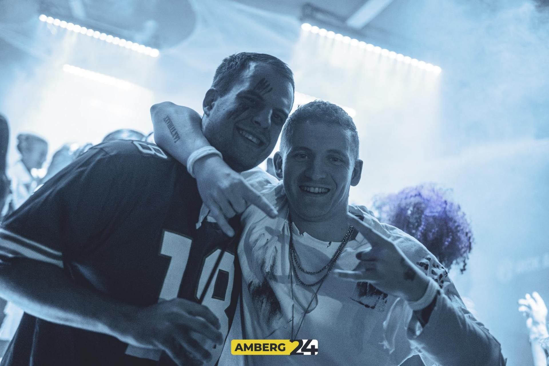 Saures auf die Ohren und eine spooky Atmo haben die Veranstalter der fetten Halloween-Party im Happy Rock versprochen. (Bild: Julia Bär)