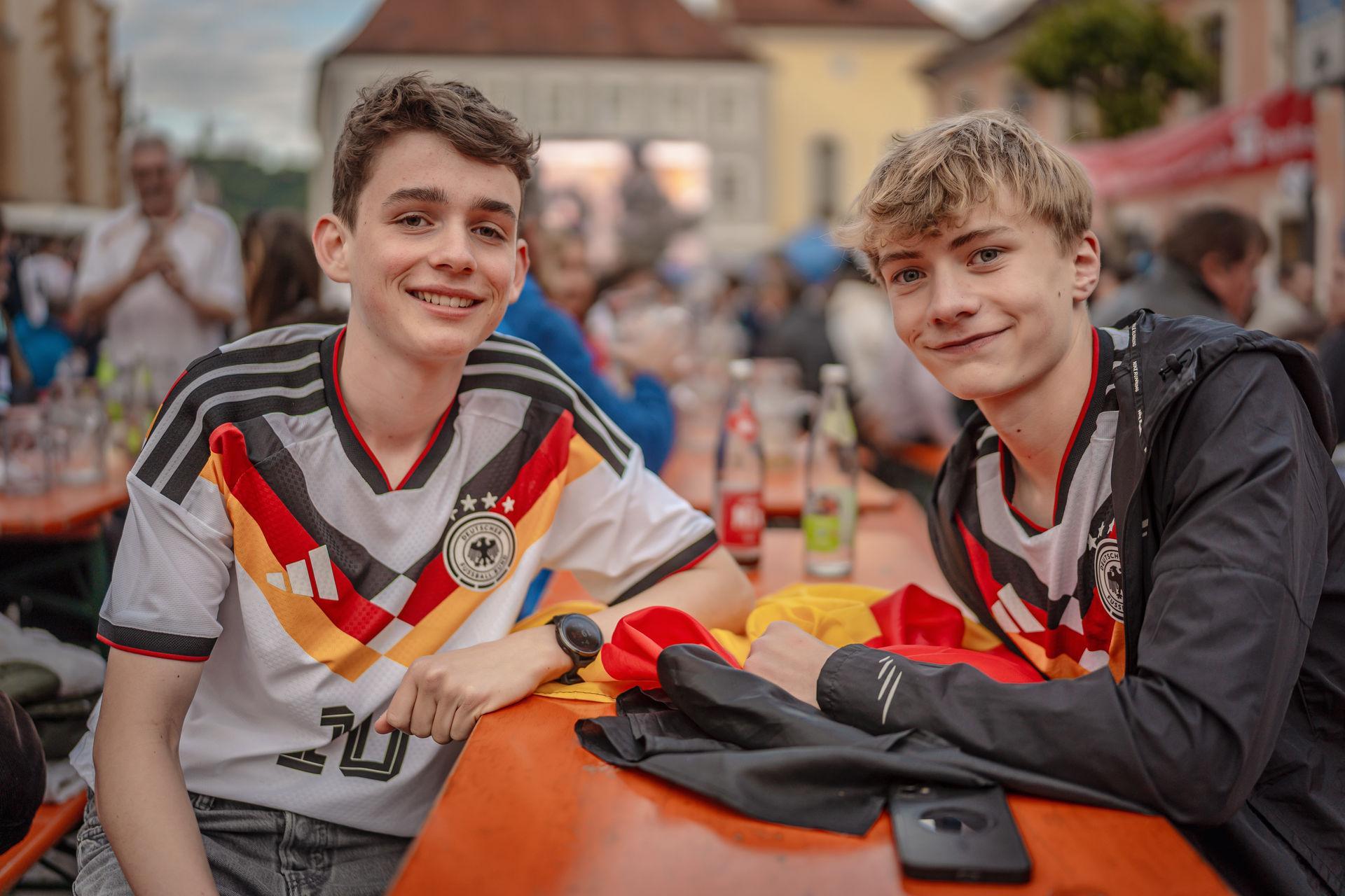 Amberg feiert Altstadtfest - inklusive Public Viewing zur Fußball-WM.  (Bild: Michael Golinski)