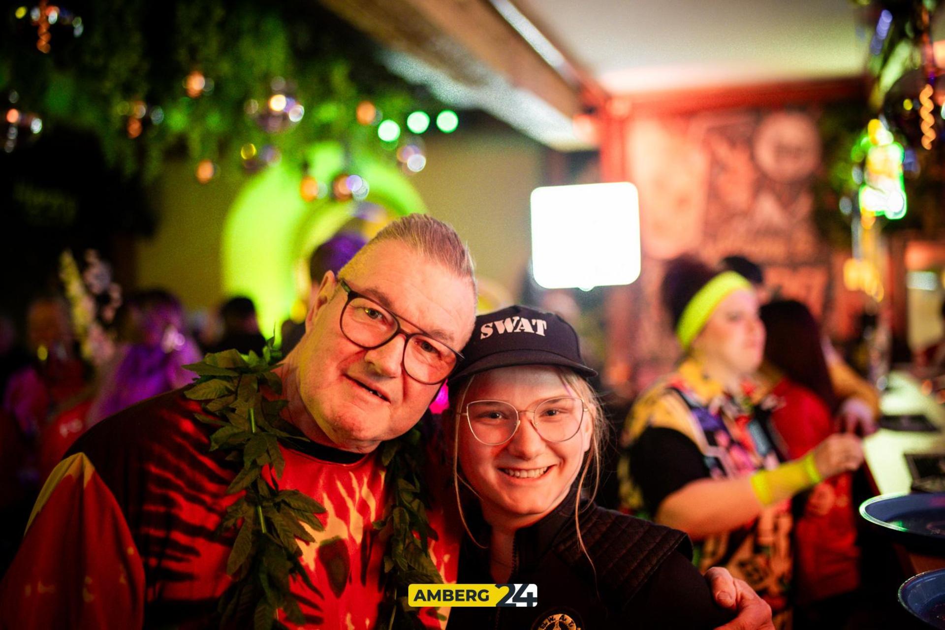 Im „Herzog” in Sulzbach-Rosenberg stieg am Samstag der Hausfasching.  (Bild: Julia Bär)