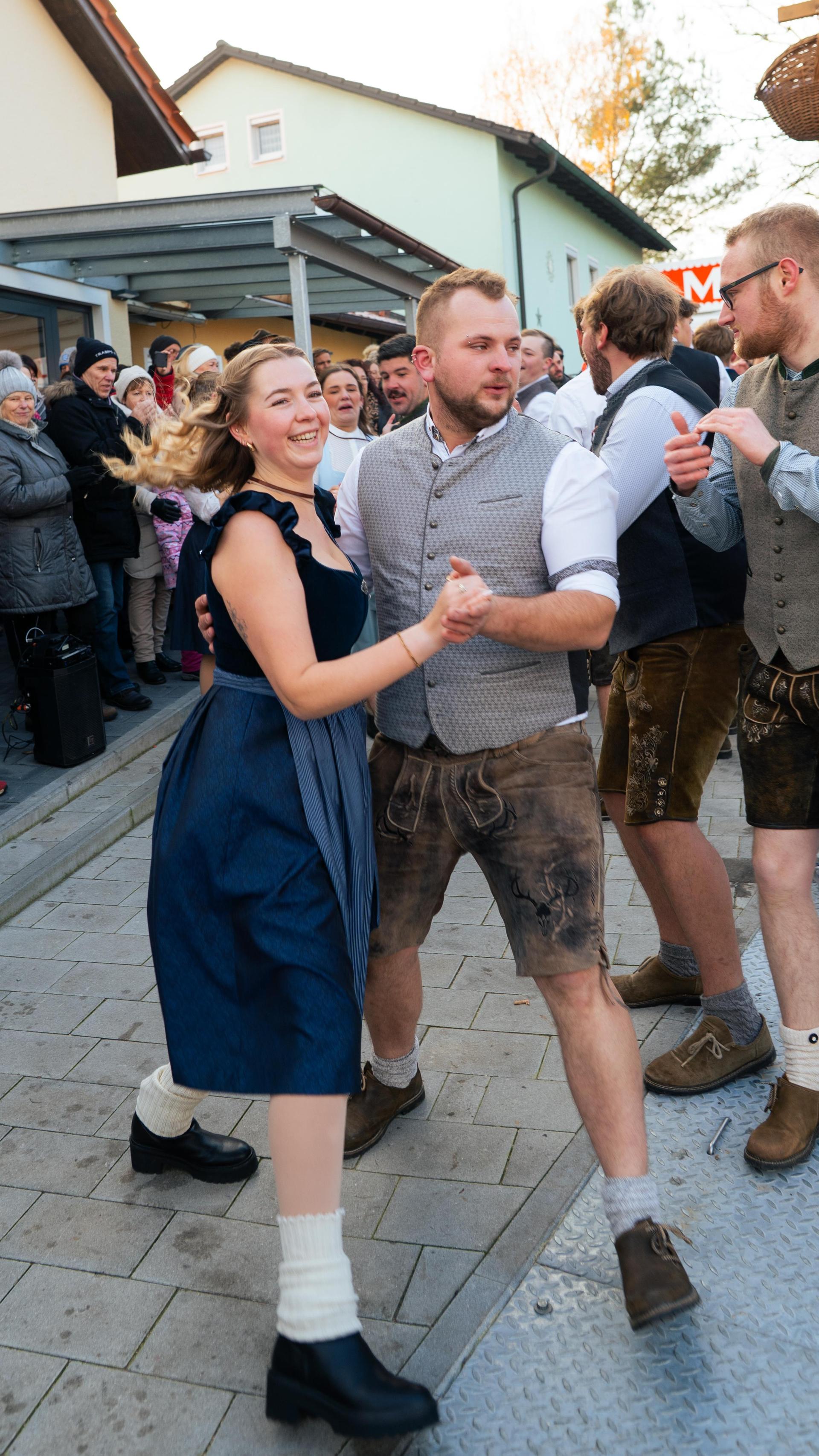 Thansüßer Kirwa am Sonntag.  (Bild: Hannes Stock)