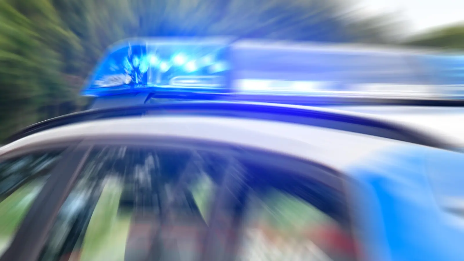 Die Amberger Polizei hat einen betrunkenen Autofahrer in Schmidmühlen aus dem Verkehr gezogen. (Symbolbild: Petra Hartl)