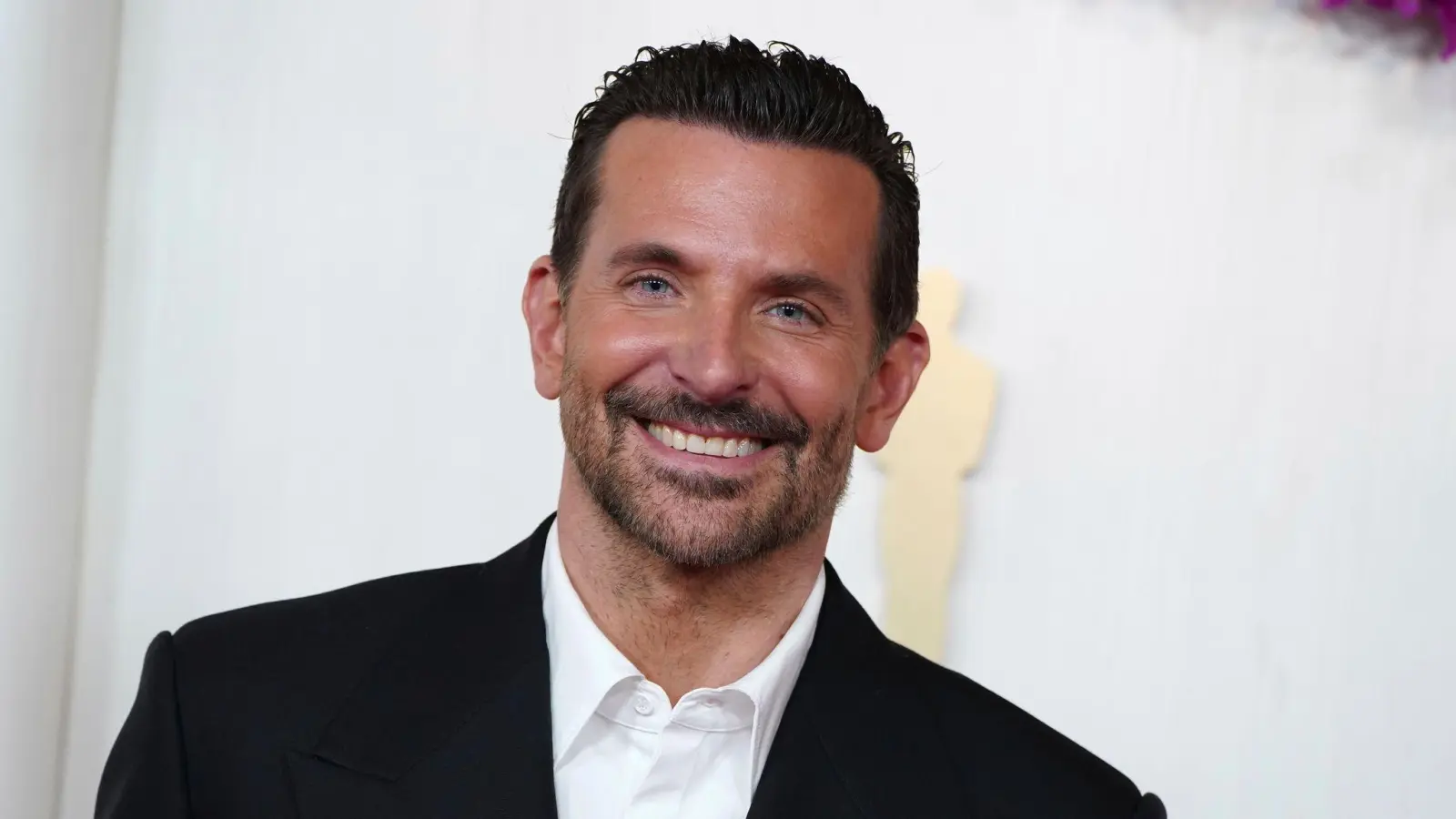 Bradley Cooper möchte gerne mit „Barbie”-Star Margot Robbie drehen. (Archivbild: Jordan Strauss/Invision via AP/dpa)